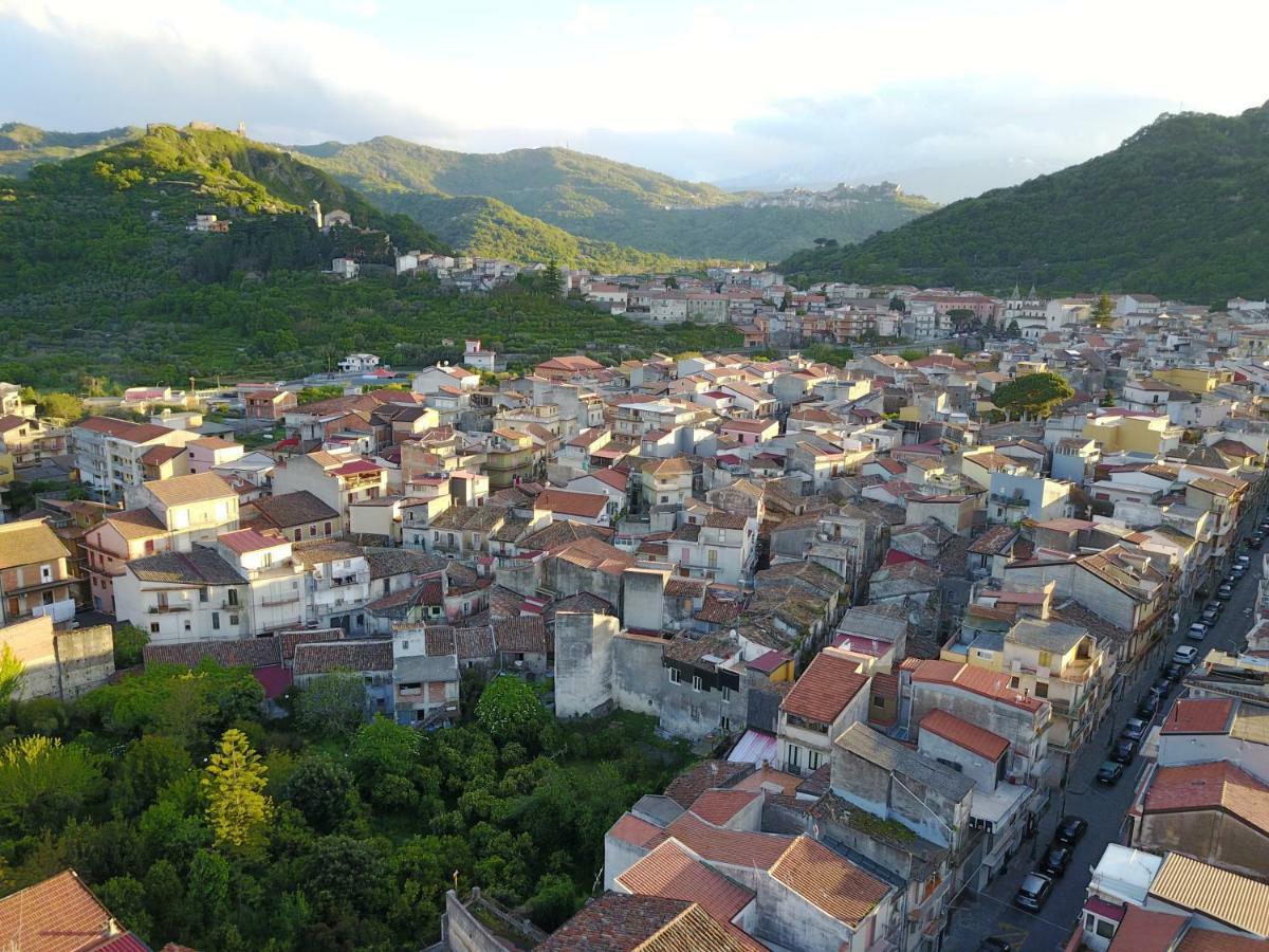 Casa Catena Francavilla di Sicilia Bagian luar foto